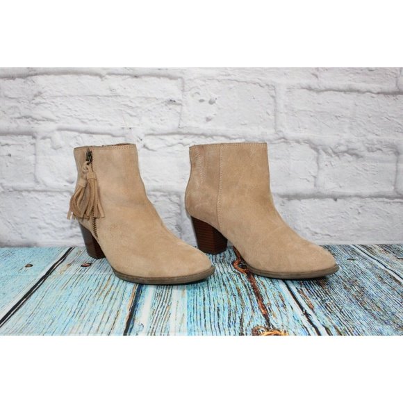 Vionic Madeline Tan Suede Side Zip Up High Ankle Boots Size 7 - Picture 3 of 10